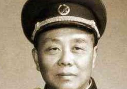 1937年，一老乡给西路军电台台长耿锡祥做了一碗面条。耿锡祥狼吞虎咽时无意中一