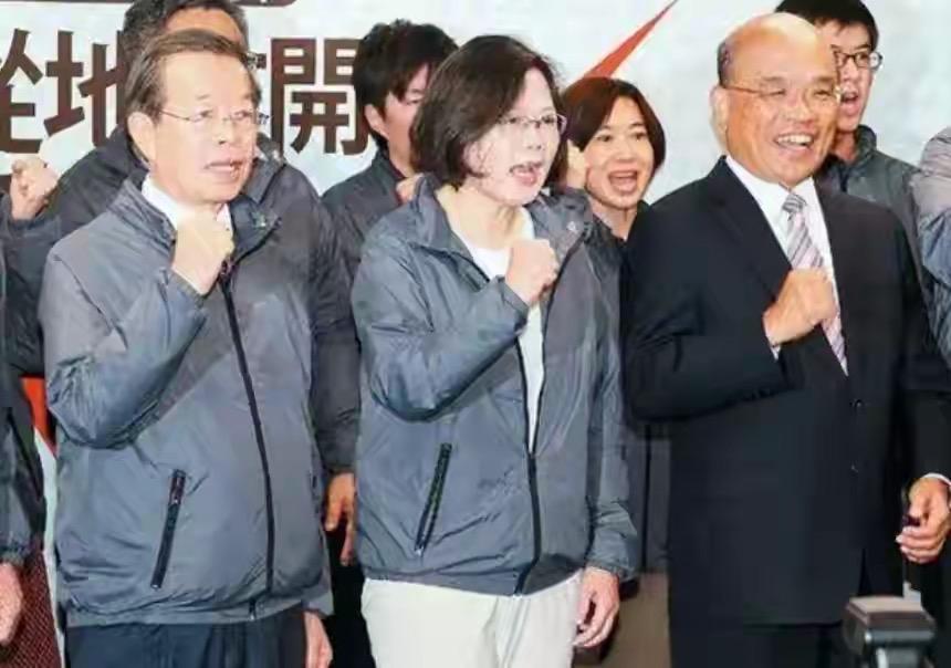 李登辉这么明显的涉日背景，为什么还能得到蒋经国信任？因为没有选择了。老蒋