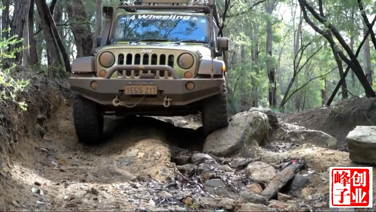 李老鼠说车: 二十万购买这辆二手牧马人男人的