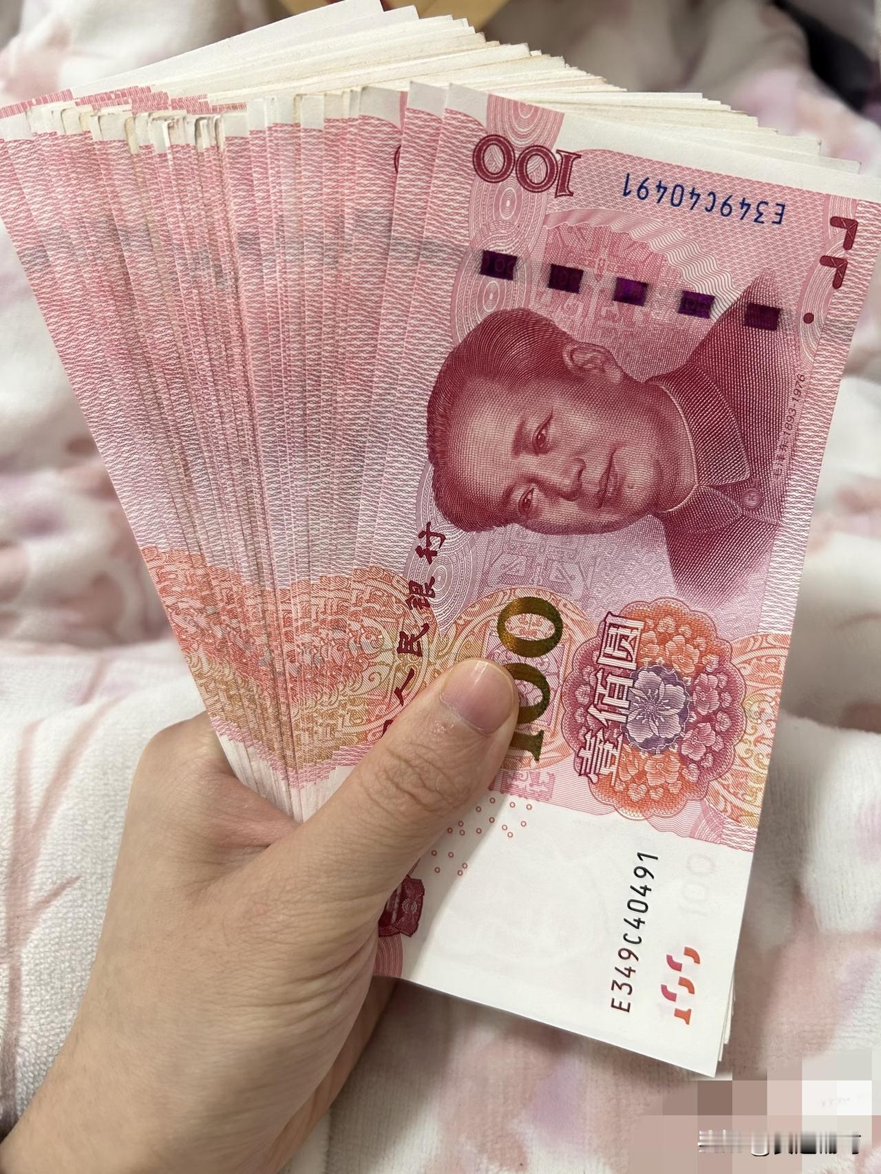 说实话，钱，真的太重要了，当你每个月稳定有5000元的收入时，你日常开销
