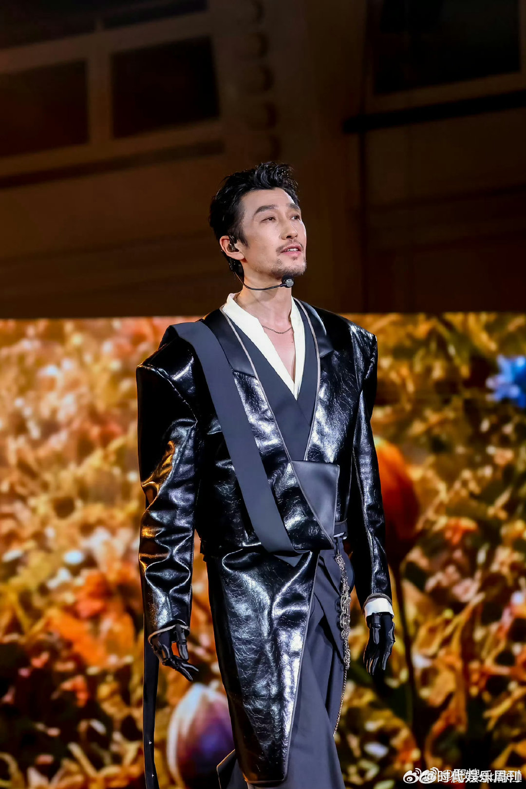 唐九洲邵子恒凌晨拉练满江披荆斩棘 熬夜一起排练调整状态，大家都好拼，坐等最终的舞