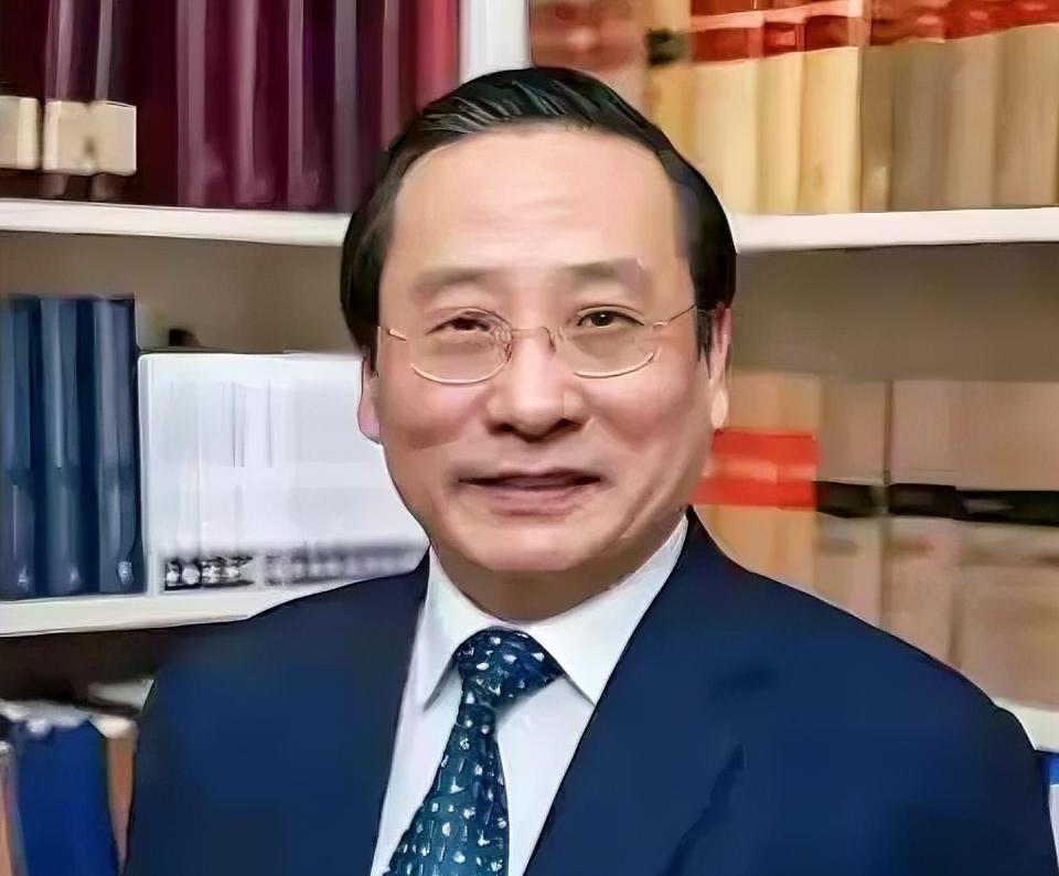 谁来管管高志凯？网上流传段子调侃：他去日本，就给日本安利东风21；他去