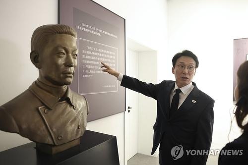韩国总理金民锡结束了三天的访华行程，这次出访期间他再次提起一个代代韩国访华高层都