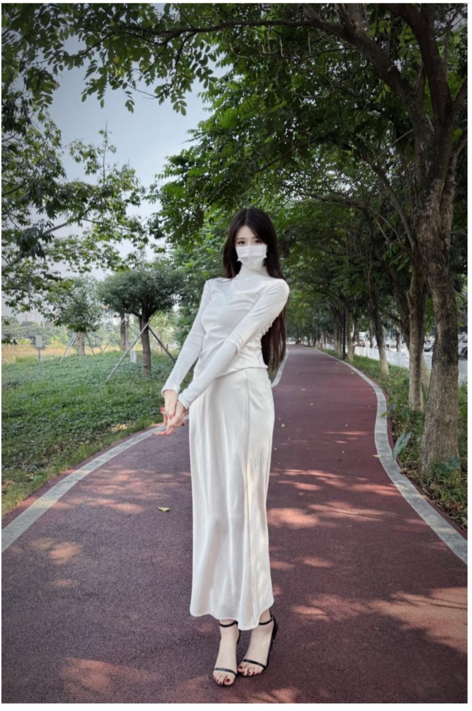 长腿玉足，大高个。