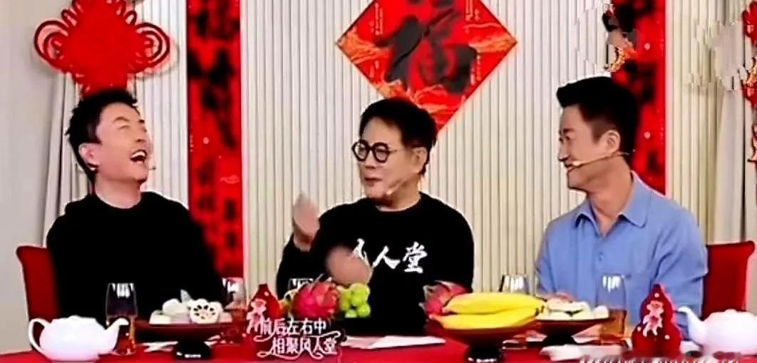 李连杰一句“我儿子呢？”把吴京问懵：原来谢苗忙到连《战狼3》都拒了！京哥直播
