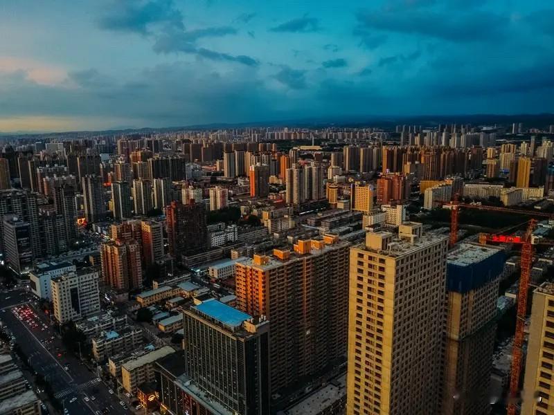 太原楼市：这几年太原主动压缩新房供货量，新房供应得到控制，市场表现相对坚挺，