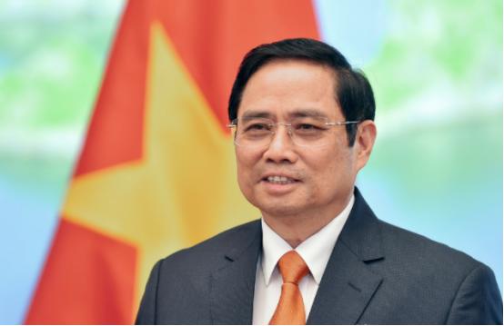 越南的“海上长城”都快砌到家门口了！就在他们一年猛填8个岛、机场雷达全上线时，我