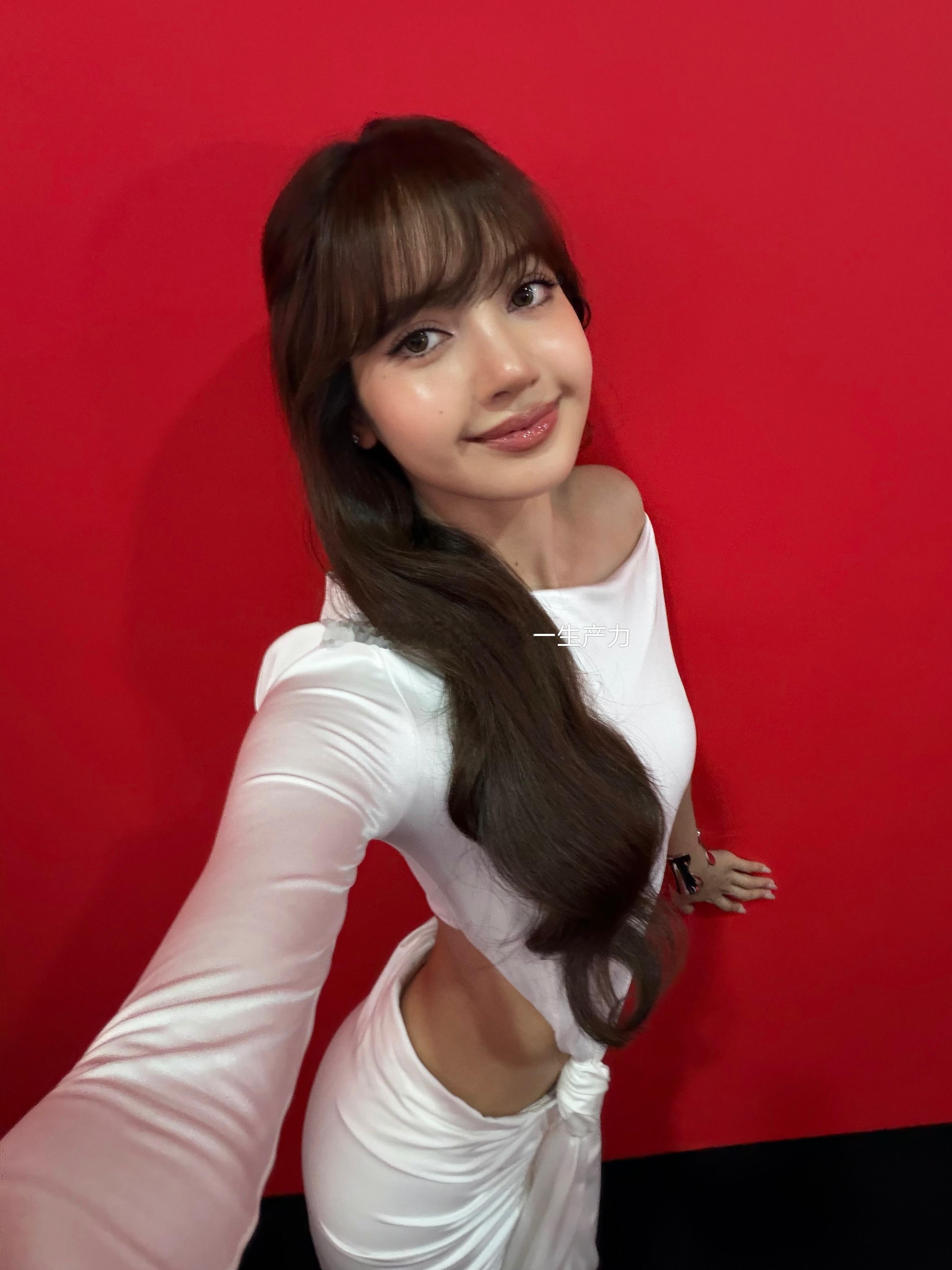 LISA女娲毕设…感觉要香晕了吧我女神…