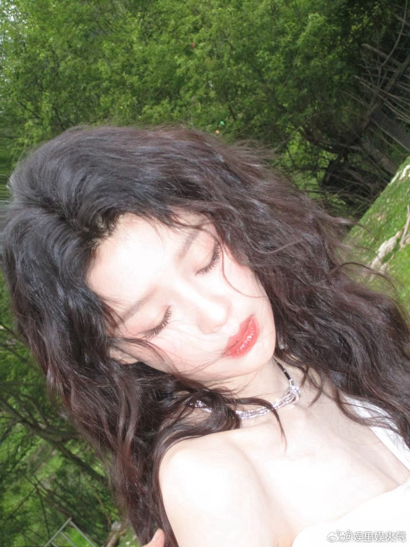 孙怡VOGUE出发ccd孙怡ccd被孙怡的ccd图美到失语！VOGUE出发造型