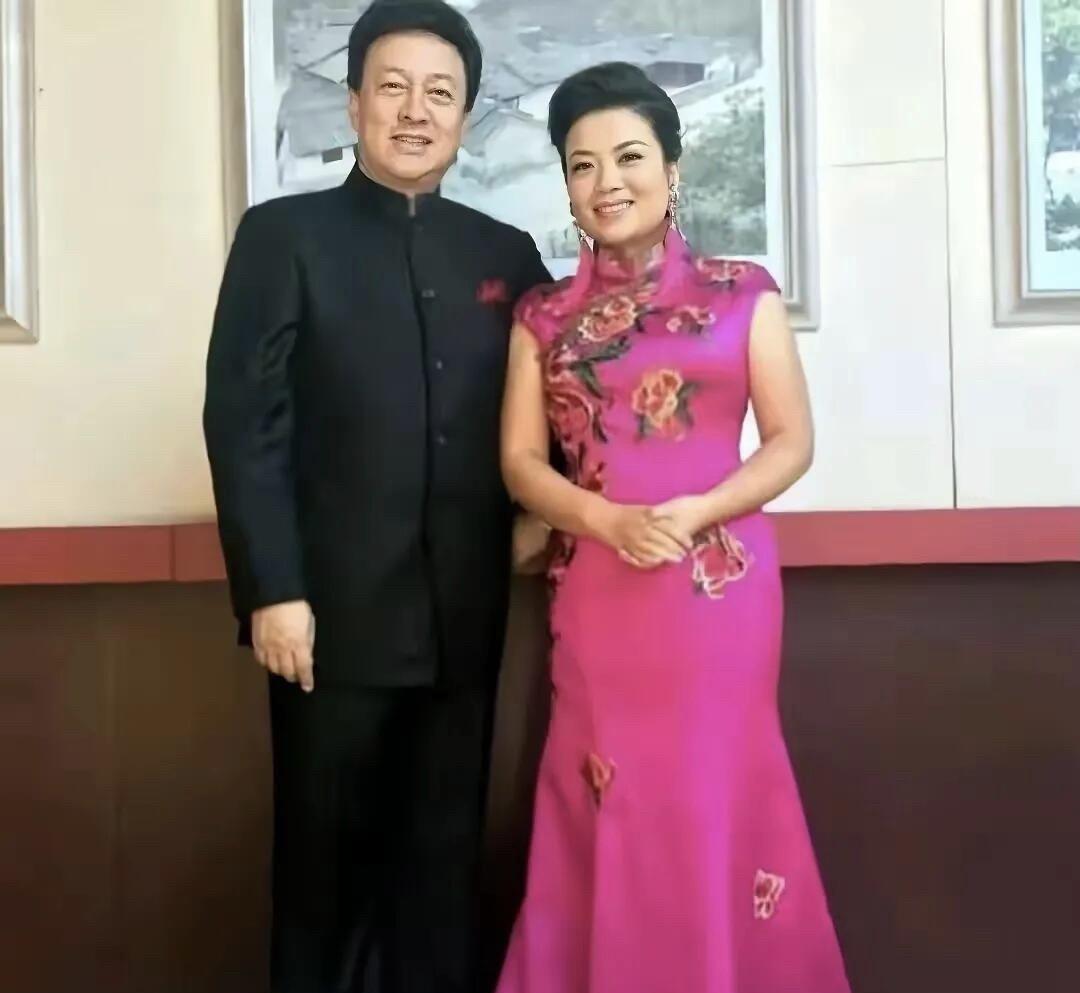 他们无论是在颜值，身高、气质上都那么的般配，怎么就不在一起呢？张也珠圆玉润，气质