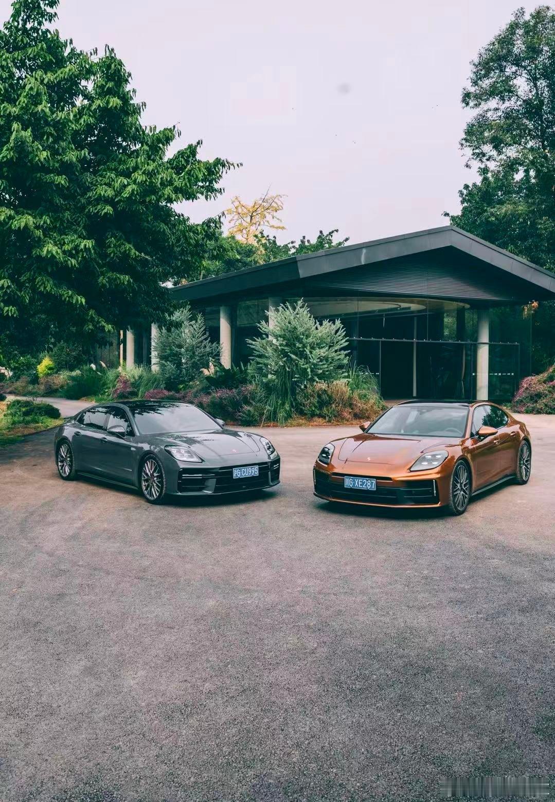 一组美图保时捷Panamera隽永版长轴距，更多的行政属性但操控永远在线驭