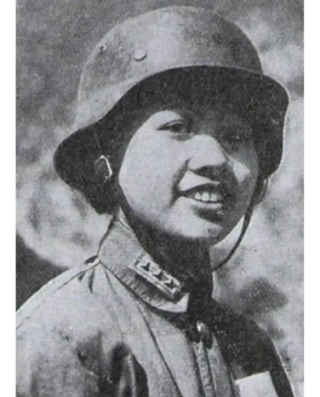 1942年，廖耀湘听说，远征军有一个女兵活着走出野人山，他大感惊奇，连忙接见她，