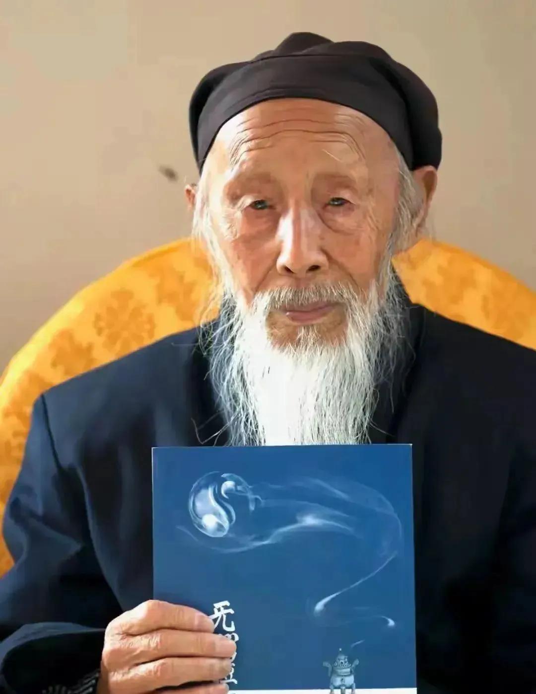 |道士们的误区|有些当代道士们致力于宣传道士张至顺道长的长寿，长寿实在不算