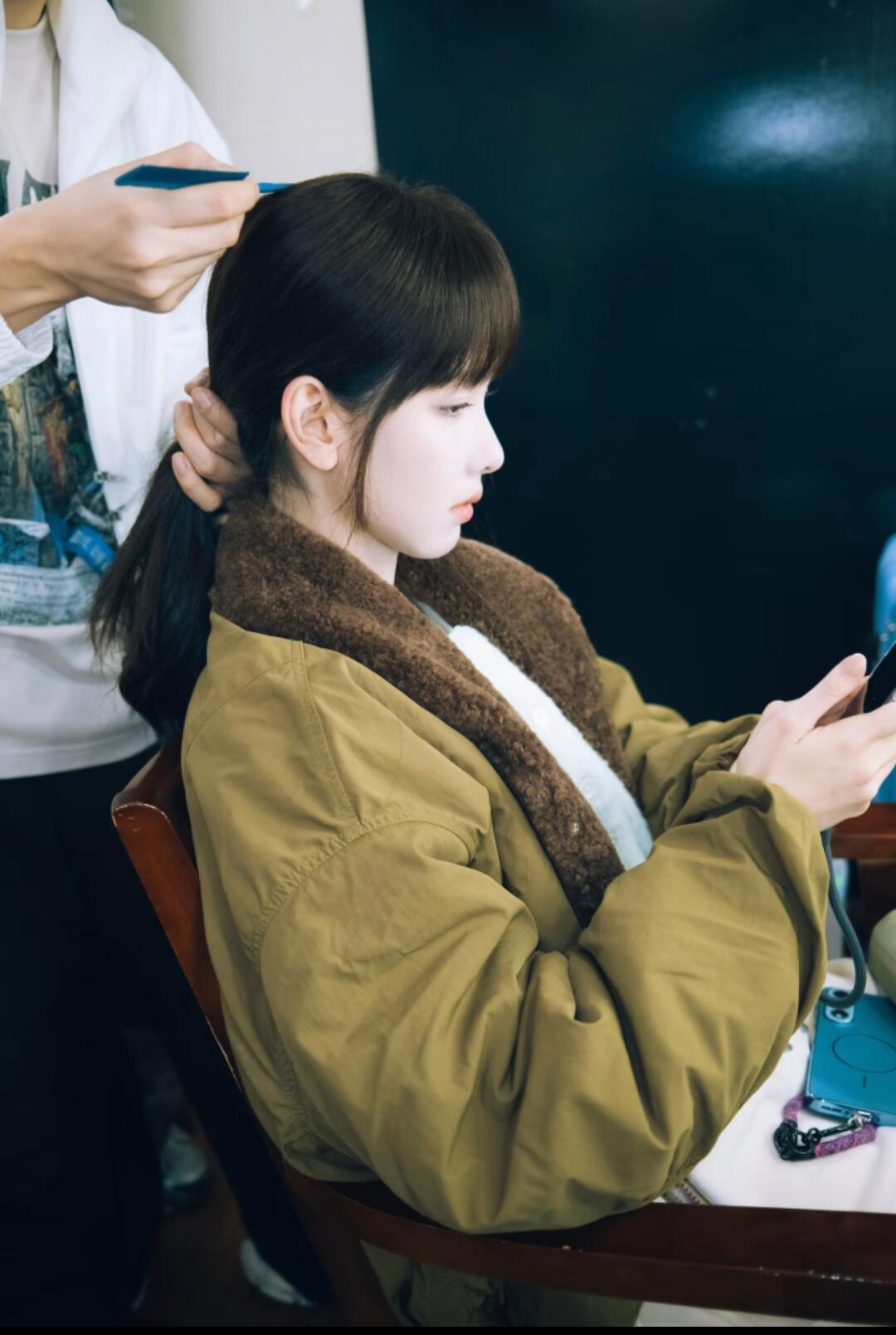 陈都灵这组真的梦回小耳朵了太美萌了，我们嘟嘟是不是满30减10呀！陈都灵