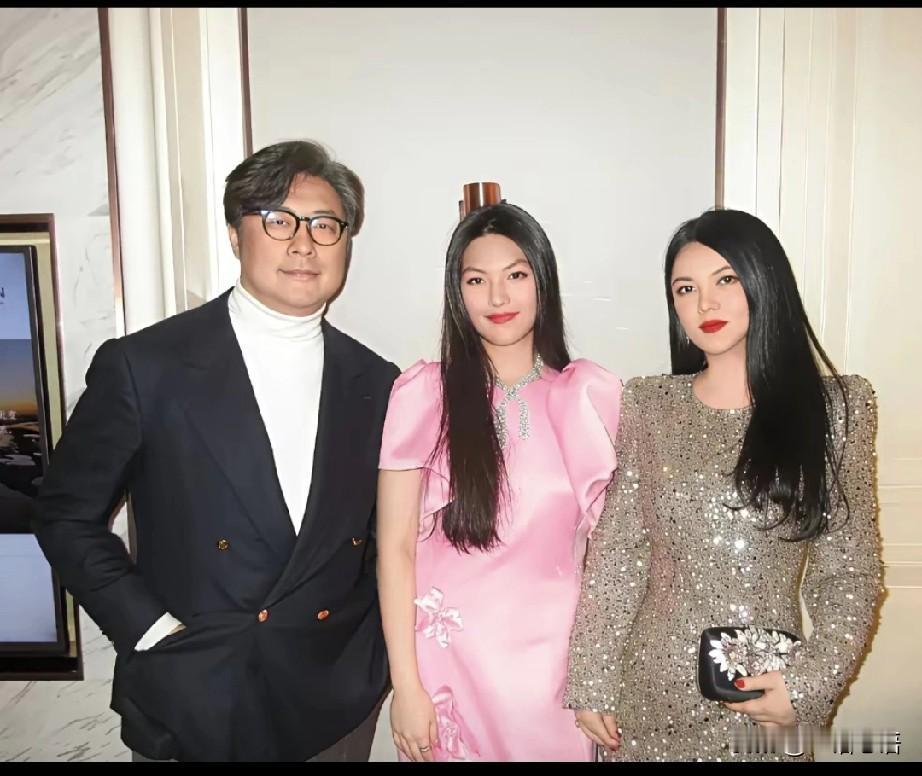 李湘真是狠人儿，说胖就胖，说瘦就瘦。人们说，能减肥成功的人，干啥都错不了，我说