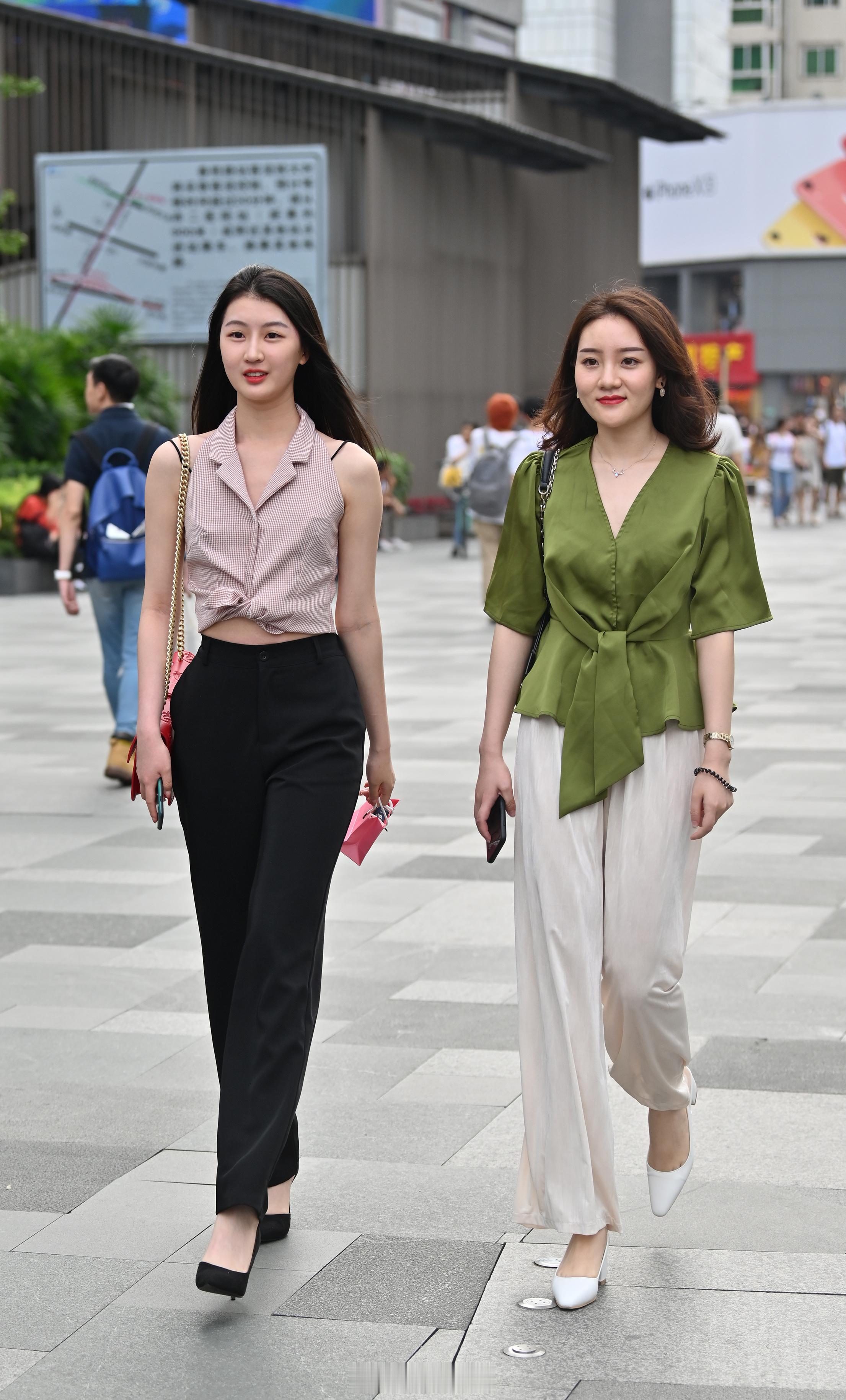 【成都街拍】周三，宝贝们早安！丨摄影拍照每日穿搭