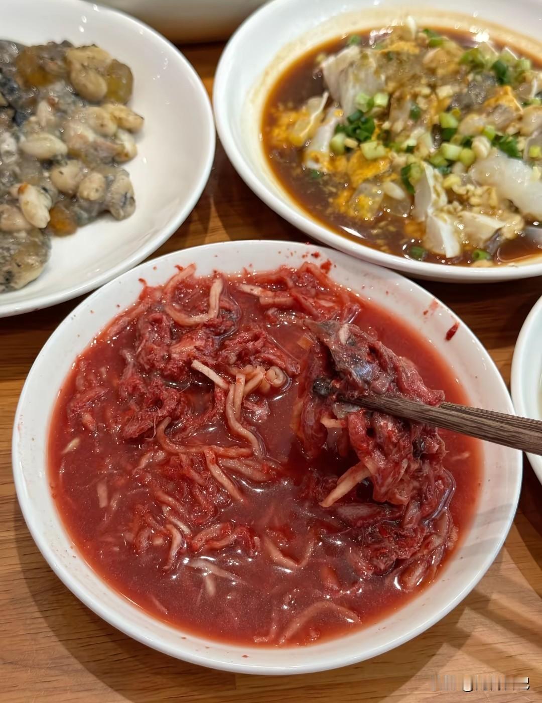 作为八大菜系之一的浙菜已经被吐槽的体无完肤，特别是杭州的西湖醋鱼，一吃一个不吱声