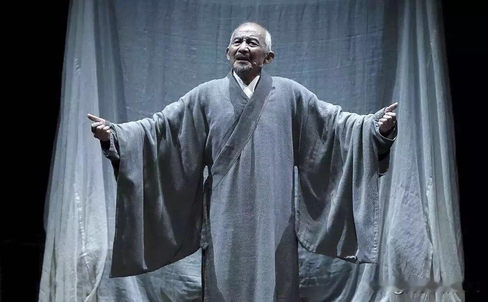 弘一法师一段非常直白透骨的话：“我们都是等死的人！都是排队等死的人！有的人不用