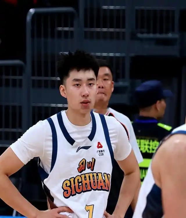 段睿骐最终加盟辽宁队，绝对是一个三赢局面。四川赢，不必多说，出手变卖这位前国青核
