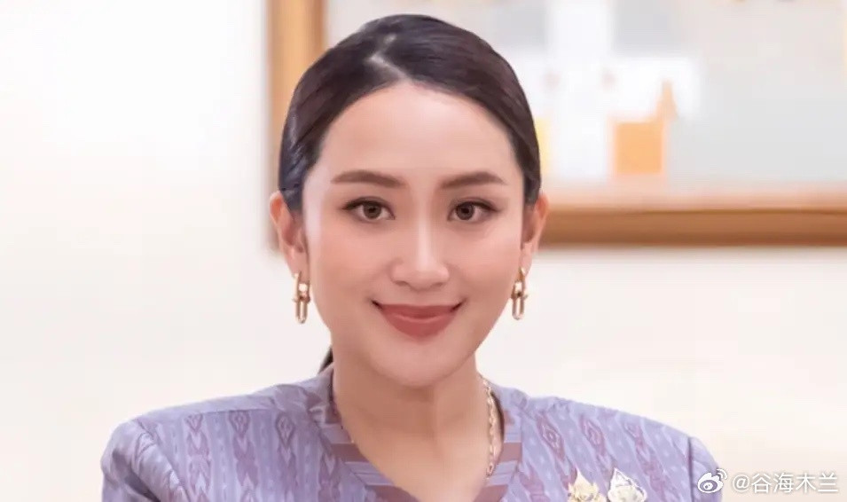 快讯！快讯！泰国前总理佩通坦宣布了2025年9月8日泰国政坛又爆出新剧情，前总理