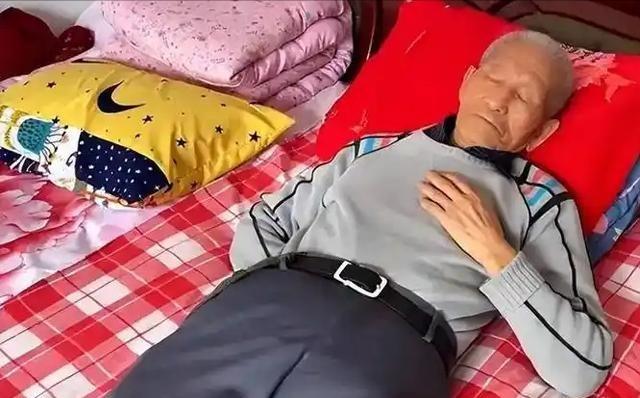 每个人的睡眠模式都不尽相同，尤其是进入60岁之后，睡眠质量对身体健康的影响尤为重