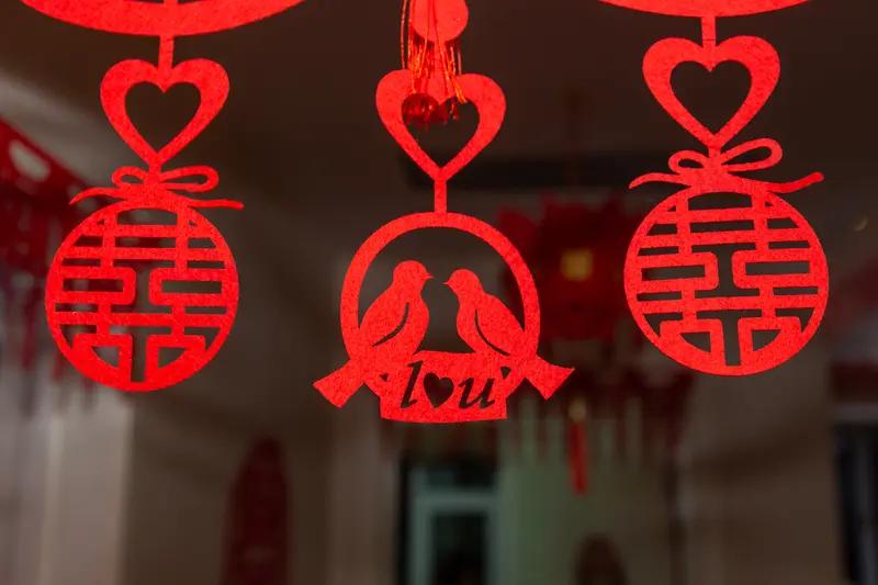 江西“换婚”悲剧：一场家庭悲剧背后的法律与人性考量在江西鹰潭，有一段令人扼腕