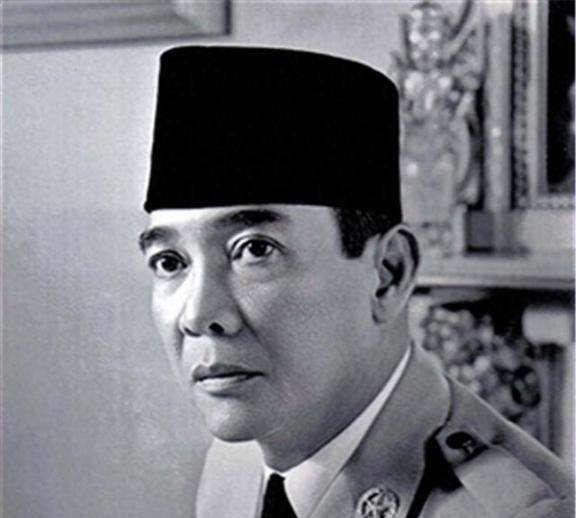 1959年，印尼总统苏加诺秘密访问日本，日本知道他好色，所以特意挑了一个19岁的