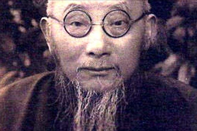 1938年，大汉奸陶锡三在家里宴请日军。突然，她听到女儿哭喊着："救命啊，救命啊