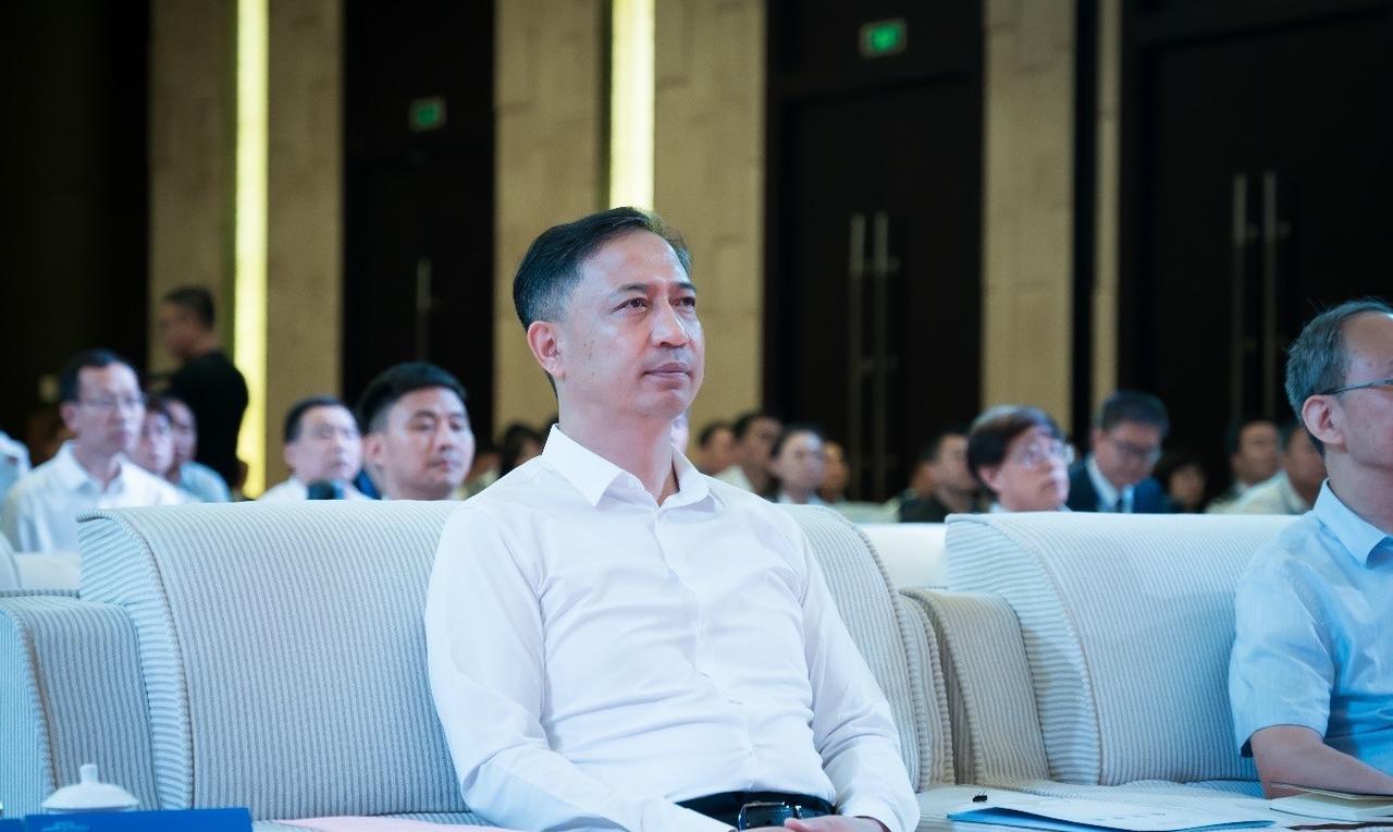 山西新省长卢东亮！6月16日，山西省第十四届人民代表大会第四次会议举行，在会议