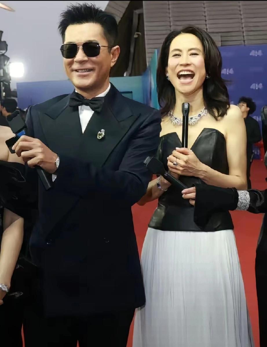 活久见！古天乐宣萱金像奖同框，网友直呼婚礼现场4月19日，第44届