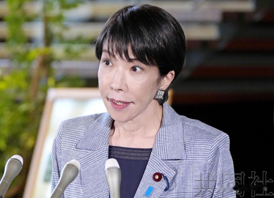 【特朗普对高市早苗训话20分钟！肯定没支持她挑衅中国红线】外界热议的特朗普