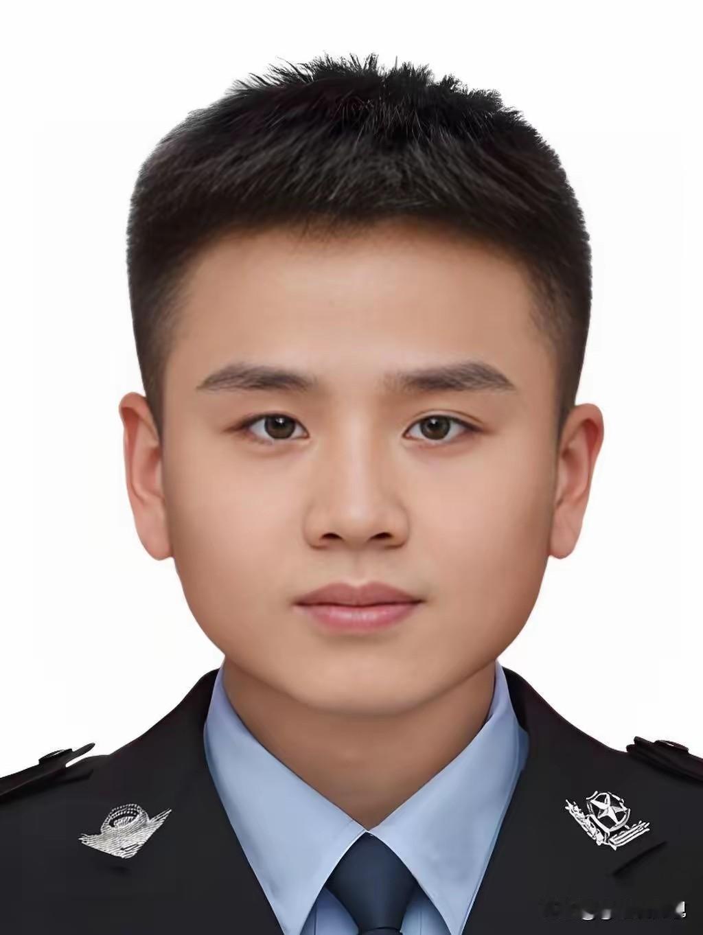 姜铭，1997年10月出生，男，汉族，生前系黑龙江省齐齐哈尔市公安局龙江县公安局
