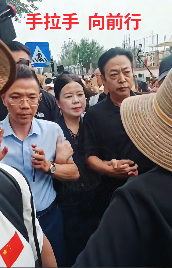 52万会议，简直就是这场风波里的“王炸”！柴桑大姐直播爆料，有人千方百计阻拦