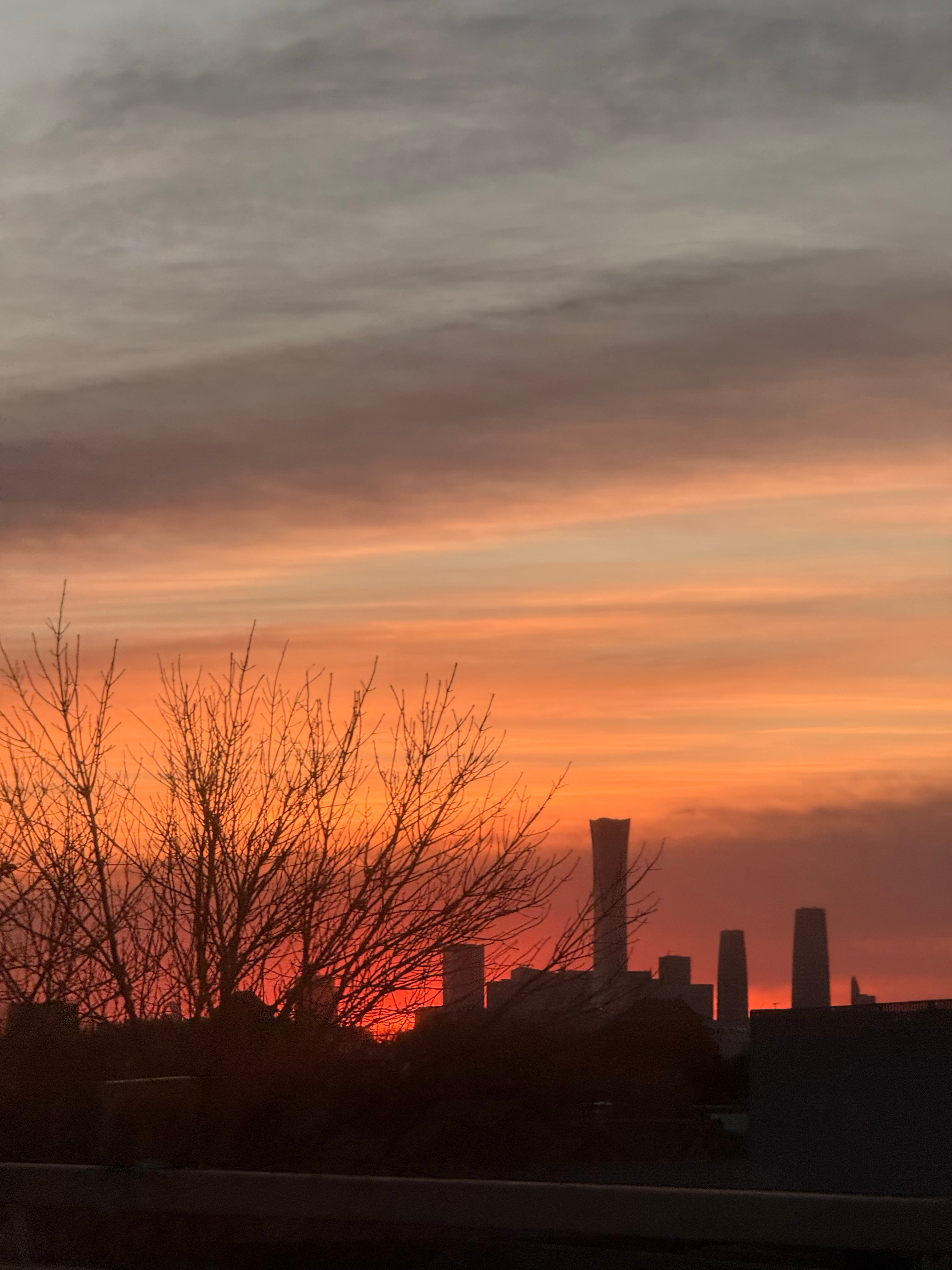 goodmorning周一好！早起但心情好好，因为看了绝美日出🌄