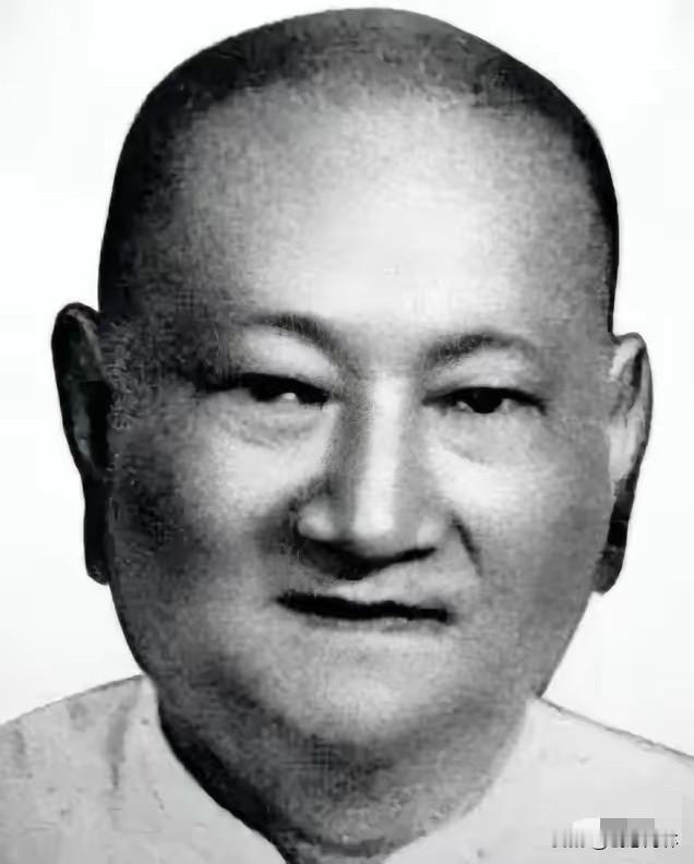 1949年，上海胜利后，我党准备清算青帮老大。助手问陈老总:“还有个叫顾竹轩的怎