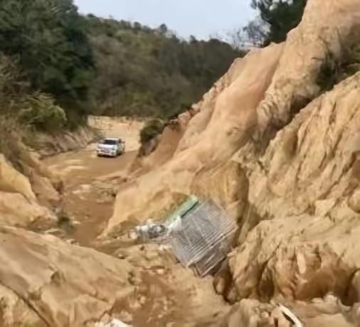 什么叫天佑中华？中国缺油、缺气、缺铜、缺铁，偏偏就是不缺能拿捏世界各国的稀土