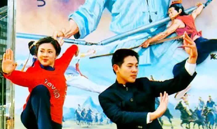 当年李连杰娶利智时，港媒说啥
