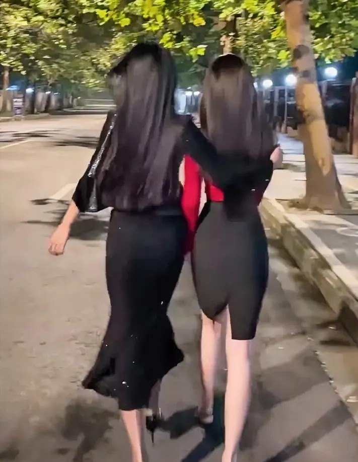 娶老婆是左边的好还是右边的好？你更喜欢哪一个？