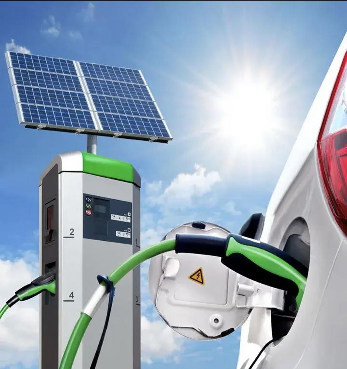 车圈“嘴炮天花板”马斯克又双叒叕开怼了！当地时间12月17日，这位特斯拉CEO在