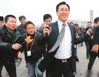 活该！半辈子的工资，换来的是一份烂尾楼的购房合同。这话说出来都带着苦味。20