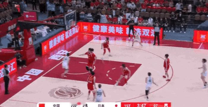 渐入佳境！张子宇的第三场国家队比赛上场时间更多，发挥更稳定，作用也更明显，有效助