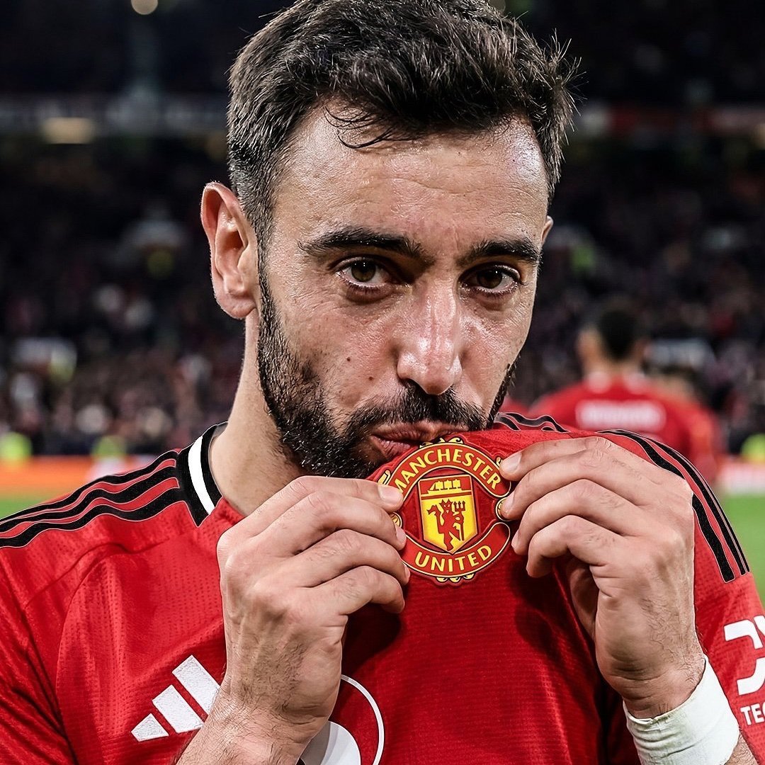 B费做客BBC节目，接受鲁尼专访时谈到了去年夏天为何拒绝沙特联赛天价邀约：“我选