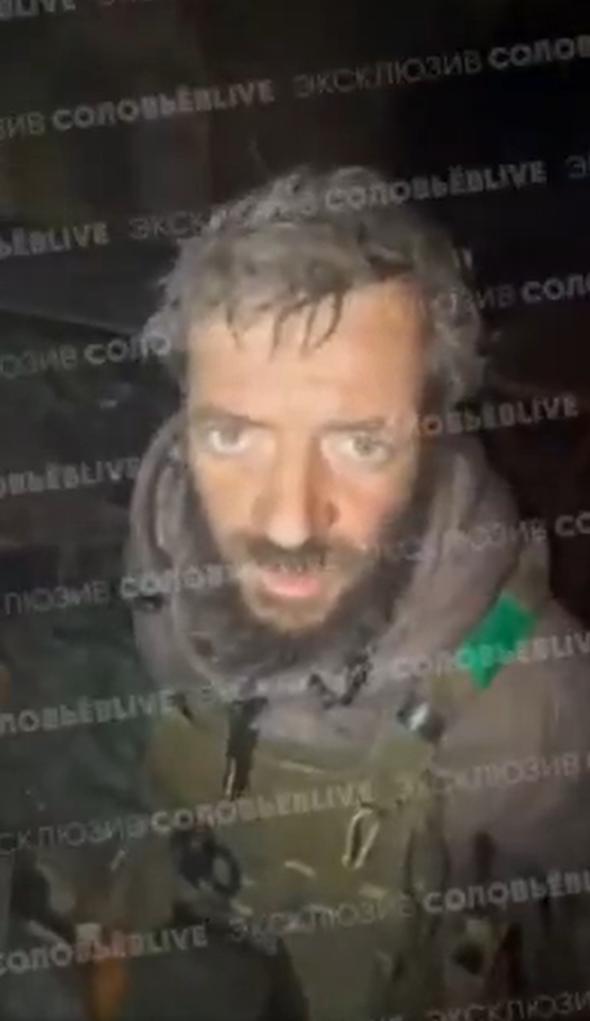 俄罗斯军队俘虏并审问6名来自米尔诺格勒第14机械化旅的乌克兰士兵。视频中，这些士