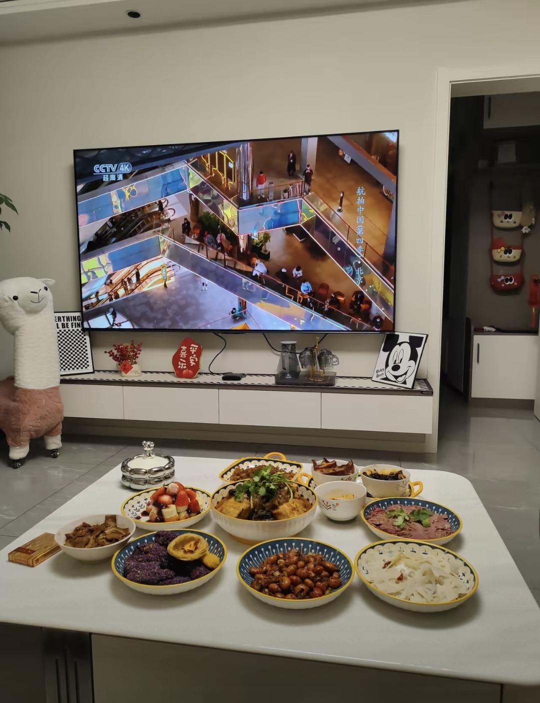 小森森本来年底要还清48万房贷，结果银行朋友说，别全还，留1万慢慢还。每个月就还