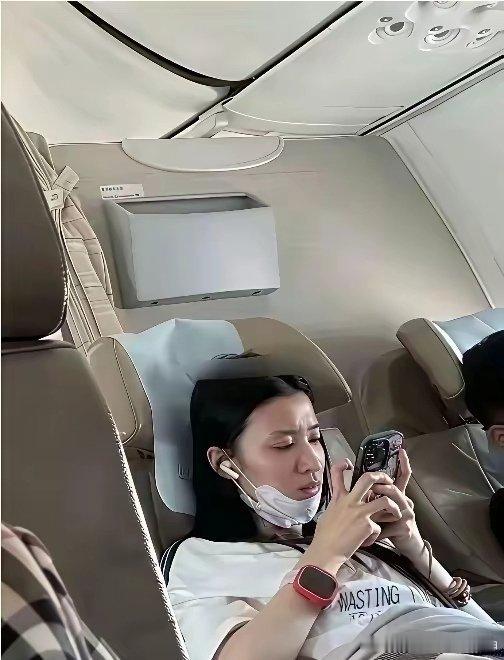 底子再好，也得靠化妆。