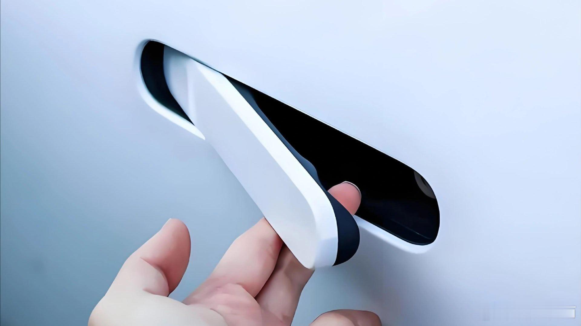 我说实话，很多人看不懂中国禁止隐藏式车门把手，其实中国禁止的是两个东西：1:隐藏