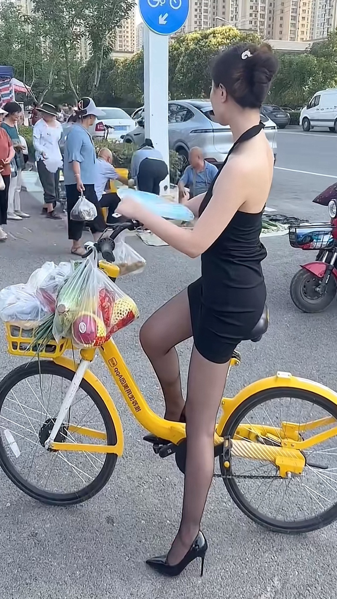 很多人喜欢买路边大爷大妈的菜🌽🥬🌶️​​​