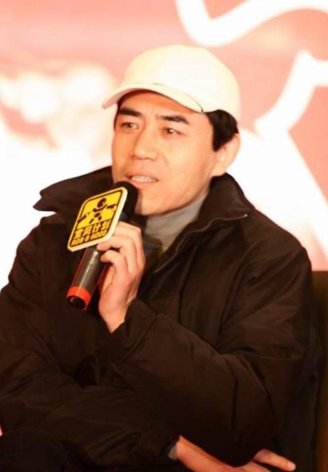 陈宝国为捧儿子停工三年，被嘲“强捧之耻”后，陈月末靠一个反派翻身了。2023年1