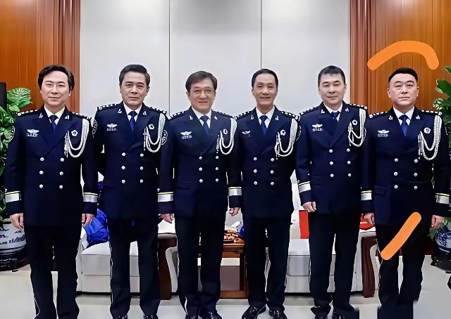 全是领导没一个下属
