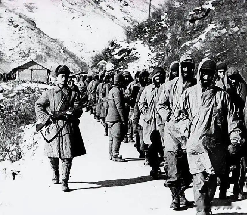 1950三所里！志愿军一把火，烧出美军最绝望的“友军火力”1950年三所里